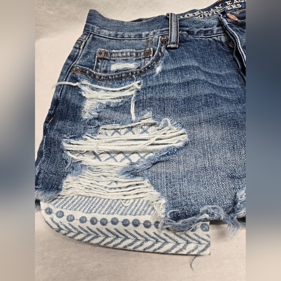 American Eagle Vintage Hi-Rise Festival- Denim shorts size 4 Women’s - Picture 3 of 7